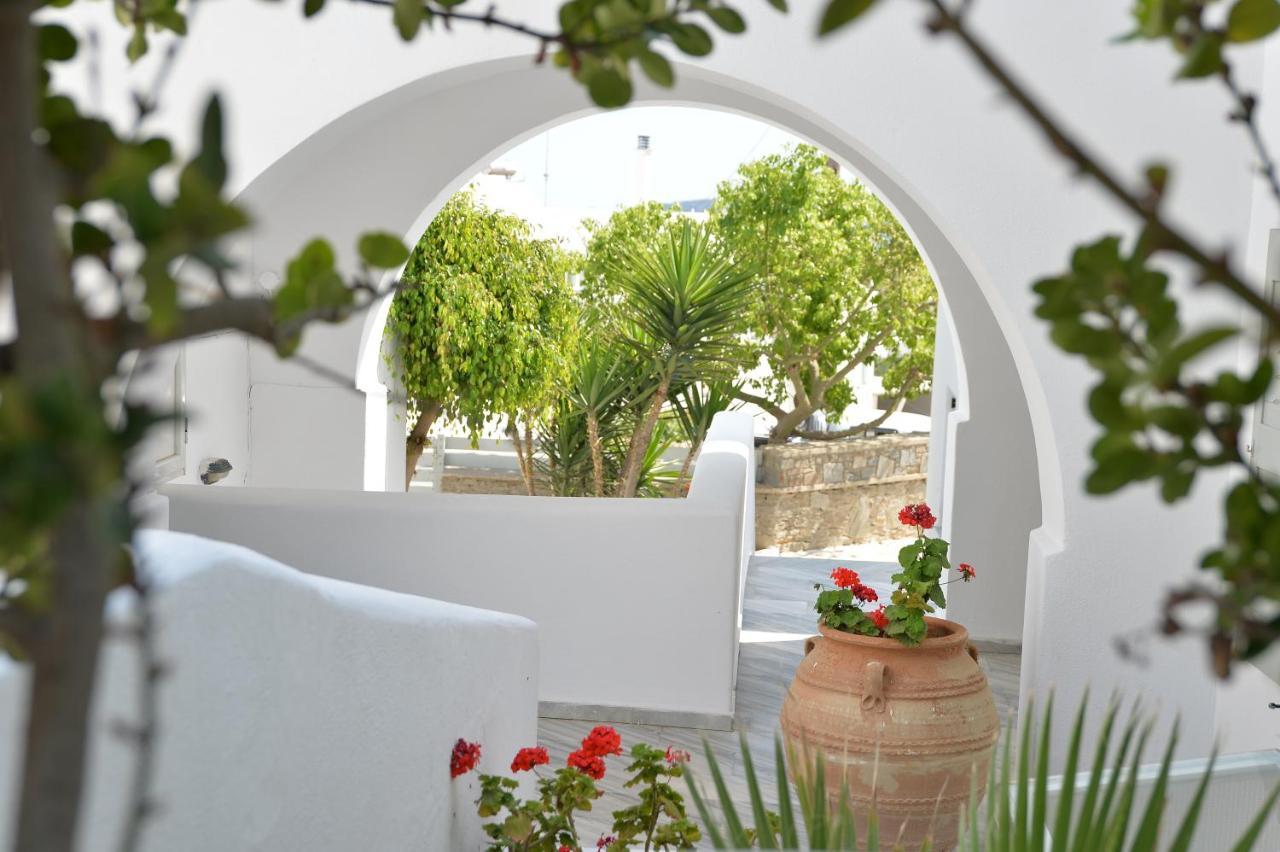 נאוסה Summer Shades Hotel - Ex Arkoulis מראה חיצוני תמונה