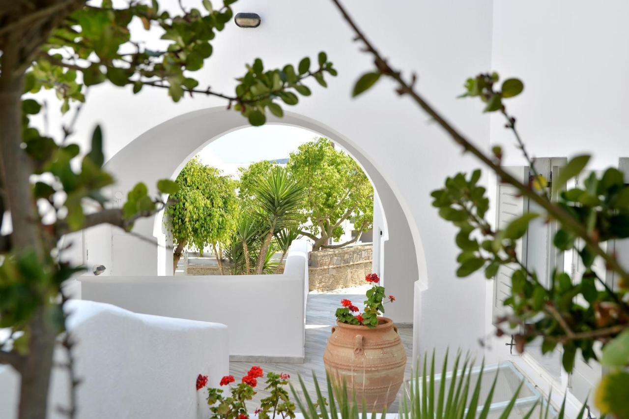 נאוסה Summer Shades Hotel - Ex Arkoulis מראה חיצוני תמונה