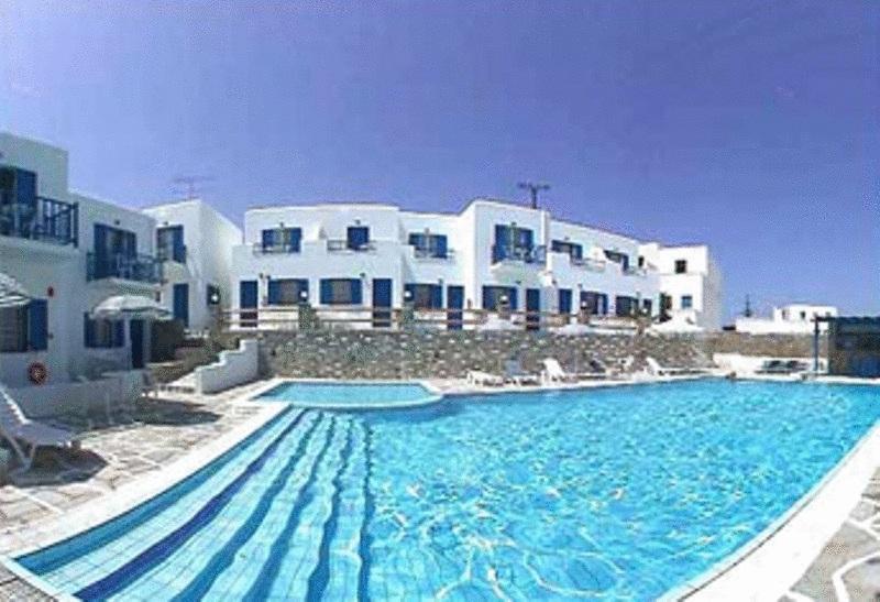 נאוסה Summer Shades Hotel - Ex Arkoulis מראה חיצוני תמונה